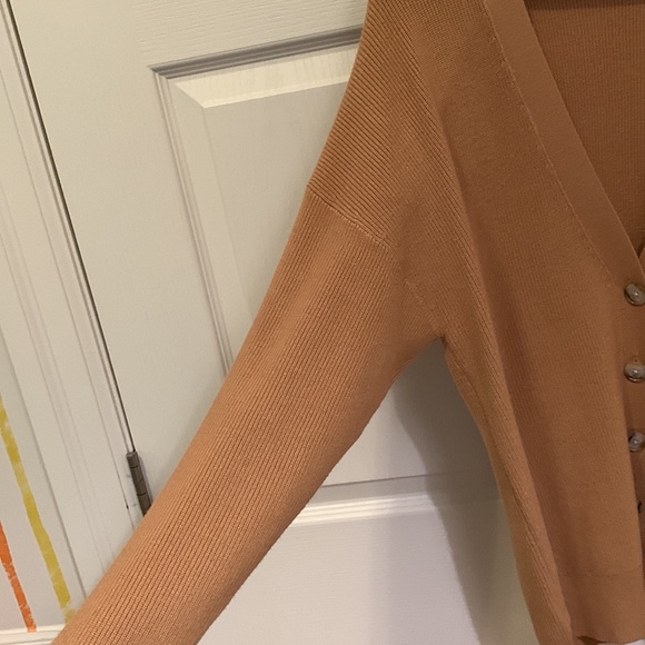 Aritzia | NEW Babaton Tan Cardigan - Picture 5 of 10
